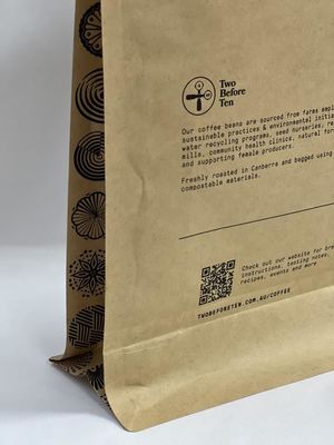 La parte inferior plana reciclable de BRC se levanta la categoría alimenticia vacía impresa bolsa
