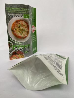 Bolsa de pie con fondo plano brillante